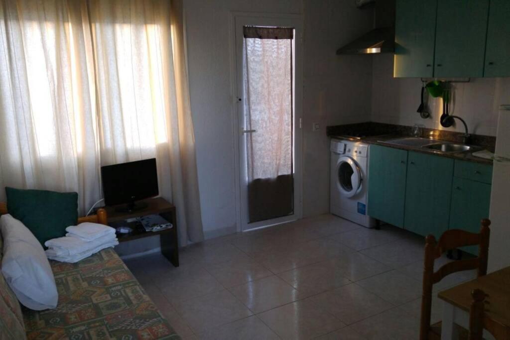 Tranquilo Apartamento Con Preciosa Cala En La Puerta ثيوداديلا المظهر الخارجي الصورة